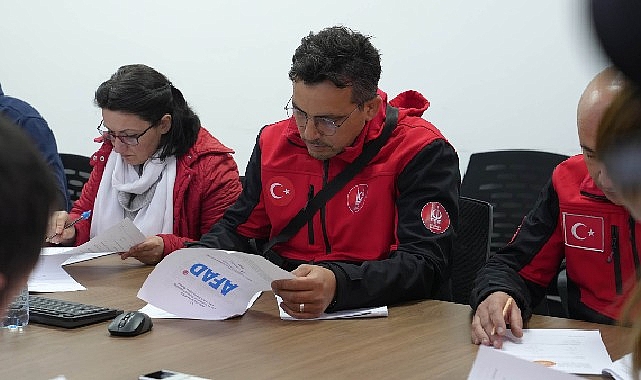 afet-farkindalik-egitmeni-olmaya-hak-kazandilar-M3UeFaxZ.jpg