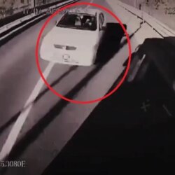 Diyarbakır’da Otomobil ile Belediye Otobüsü Çarpıştı: 1 Ölü, 4 Yaralı